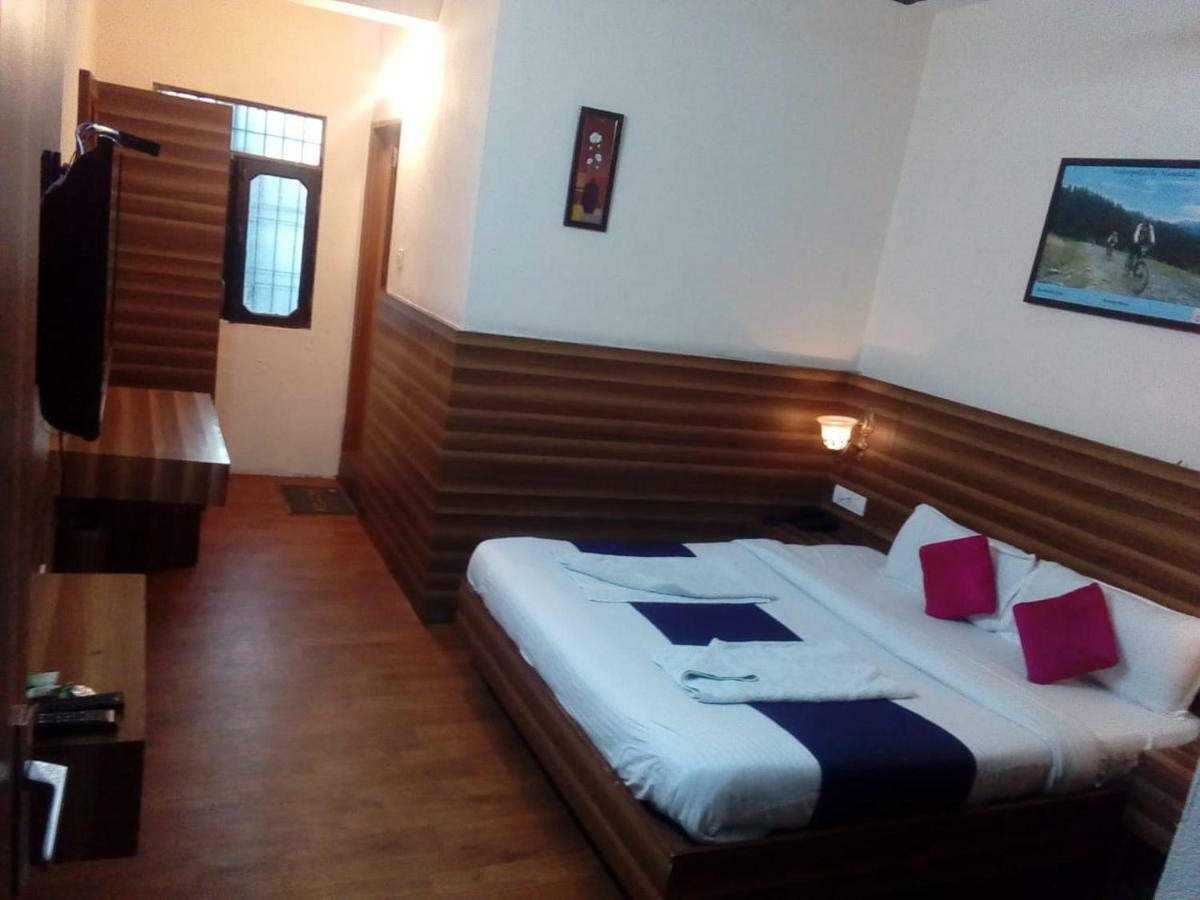 Hostel Vijay Palace Dharamshala Exterior foto